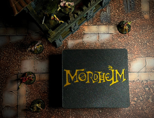 Caja compatible con Mordheim.